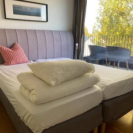 Townhouse On Arlanda Stockholm Metro Line - Easy Checkin Villa Sollentuna Exterior foto