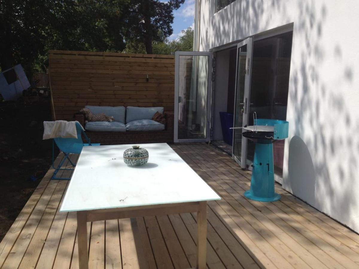 Townhouse On Arlanda Stockholm Metro Line - Easy Checkin Villa Sollentuna Exterior foto