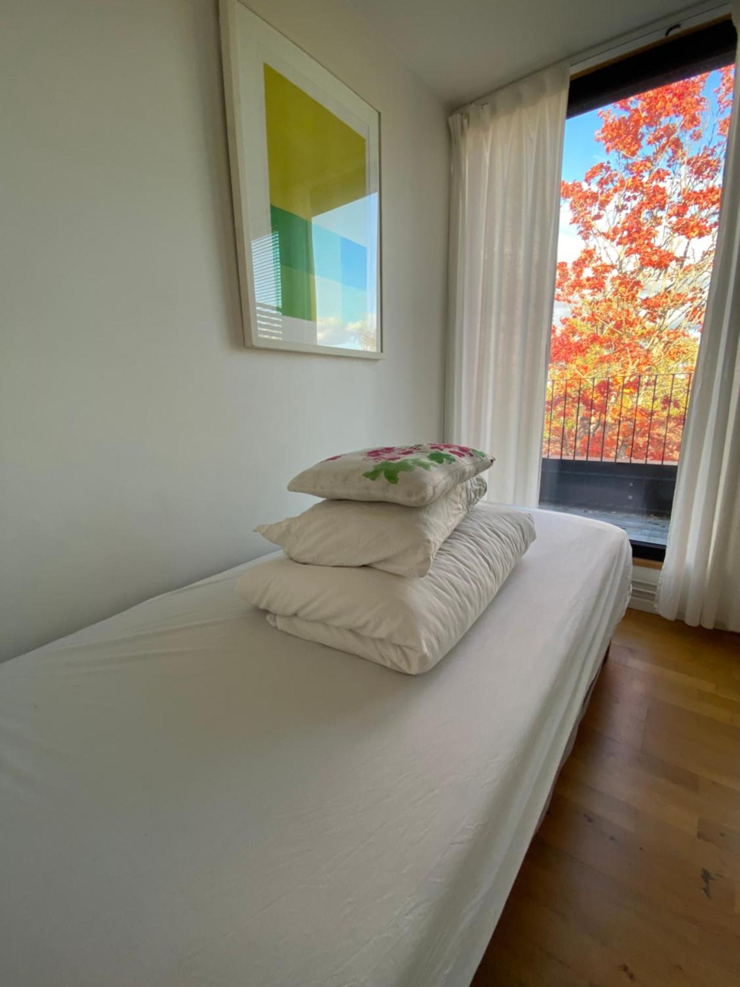 Townhouse On Arlanda Stockholm Metro Line - Easy Checkin Villa Sollentuna Exterior foto