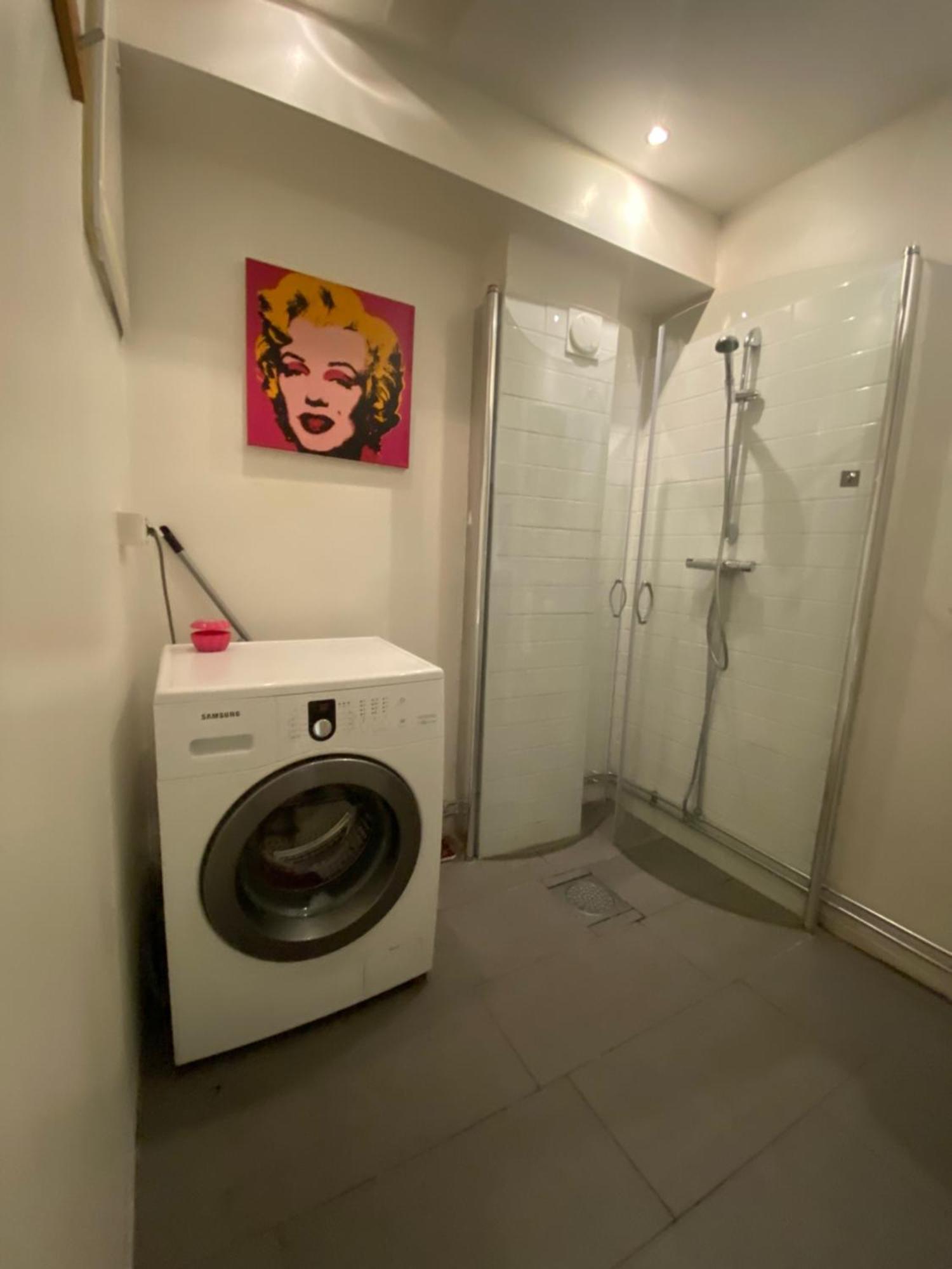 Townhouse On Arlanda Stockholm Metro Line - Easy Checkin Villa Sollentuna Exterior foto