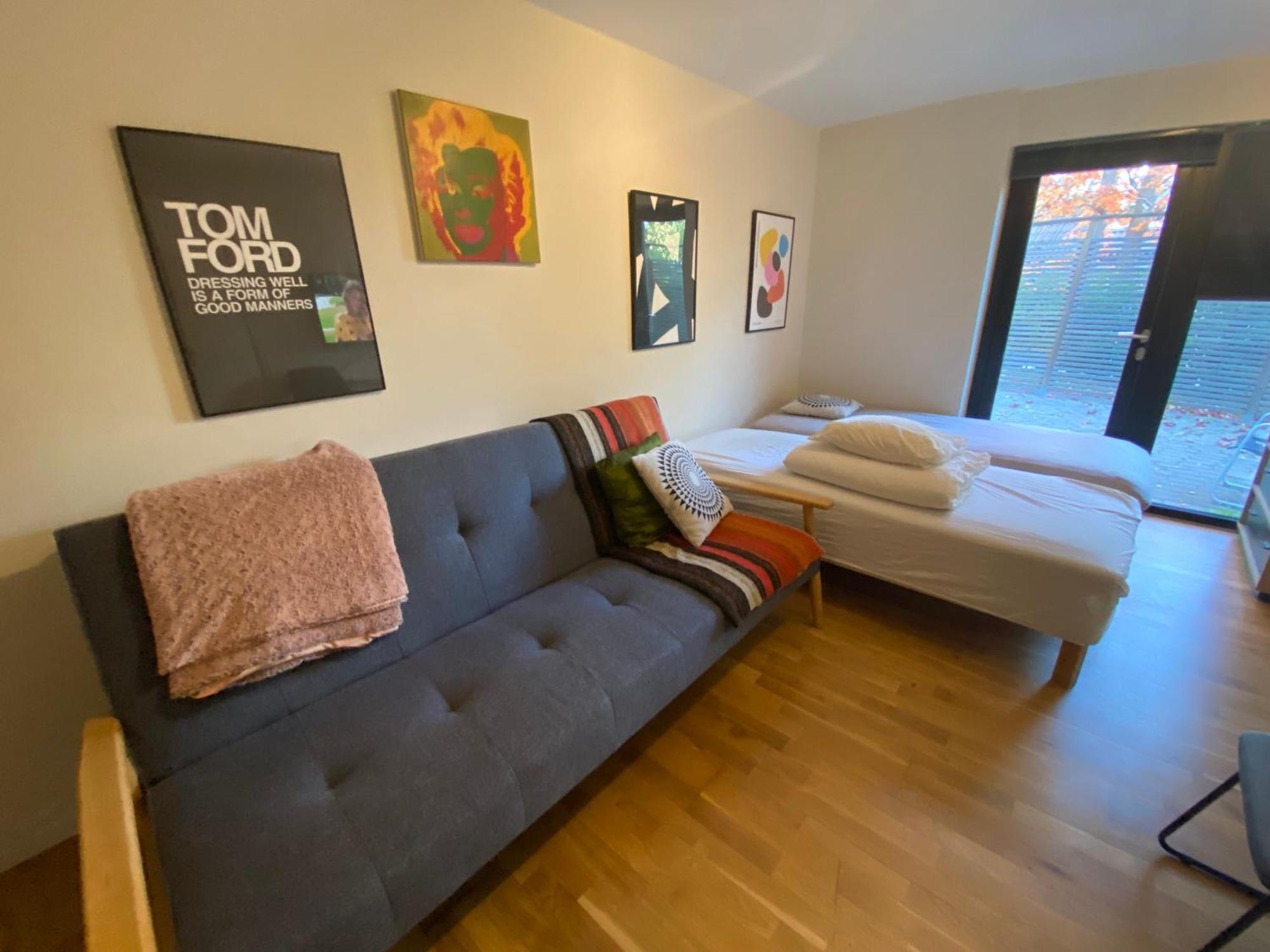 Townhouse On Arlanda Stockholm Metro Line - Easy Checkin Villa Sollentuna Exterior foto